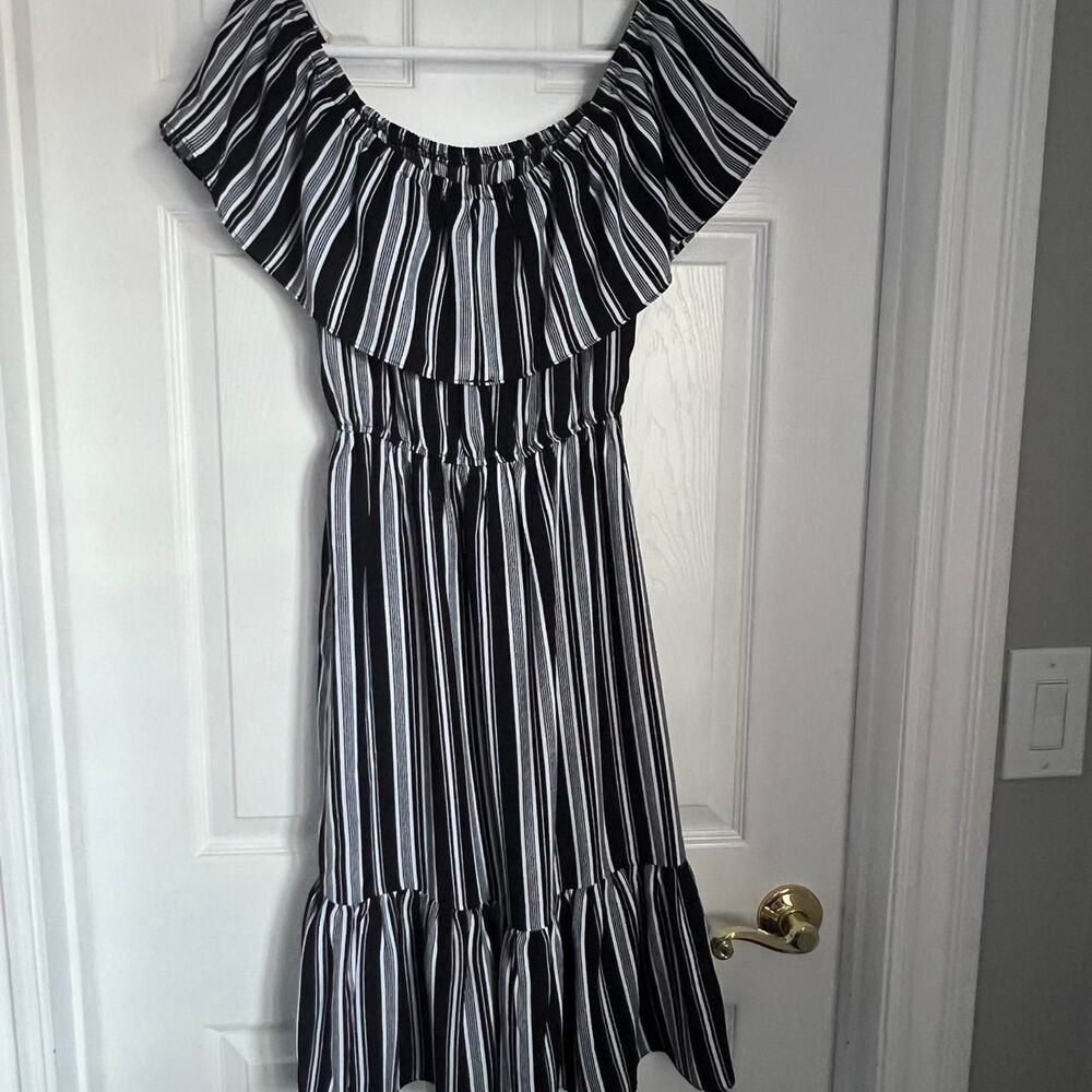 Soprano Black and White Striped Dress Size S